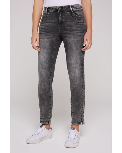 SOCCX Regular-fit-Jeans mit verkürztem Bein - Grau