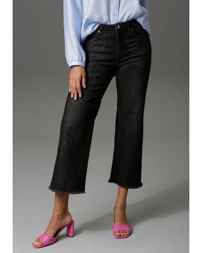 Aniston CASUAL 7/8-Jeans mit leicht ausgefranstem Beinabschluss - Schwarz