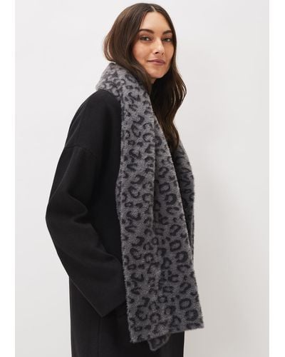 Phase Eight 's Fiona Leopard Print Fluffy Scarf - Black