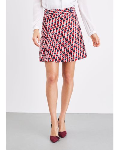 Damsel In A Dress 's Mindy Chevron Print Pleated Mini Skirt - Red