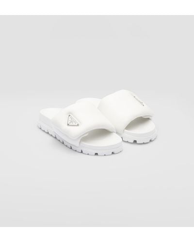Prada Sandali slides con placca logo - Bianco