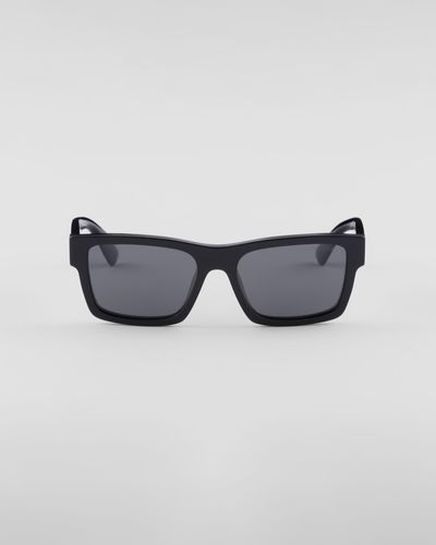Prada Sunglasses With Iconic Metal Plaque - Gray