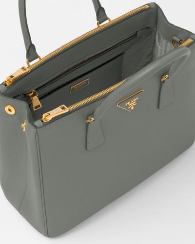 Galleria leather handbag Prada Green in Leather - 33645711