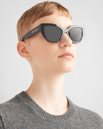 Prada Sunglasses With Logo - Gray