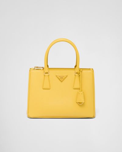 Prada Mittelgroße Galleria Tasche Aus Saffiano-Leder - Gelb