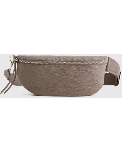 Women's Italian Leather & Raffia Crossbody in Natural by Quince
