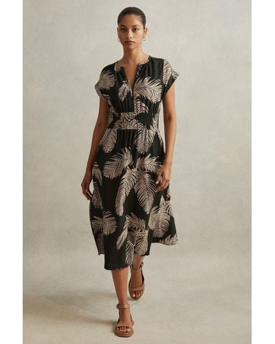 Reiss Colby - Khaki Tropical Print Elasticated Waist Midi Dress - Natural