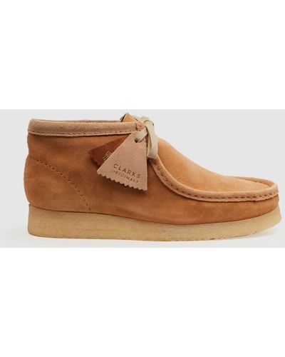 Clarks Tan Suede Wallabee Boots - Brown