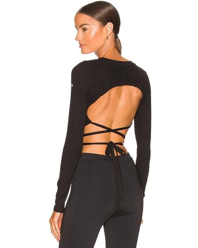 Alo Yoga Ribbed wrap it up top - Negro