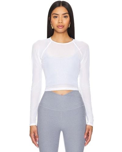 Beyond Yoga Show Off Cropped Top - White