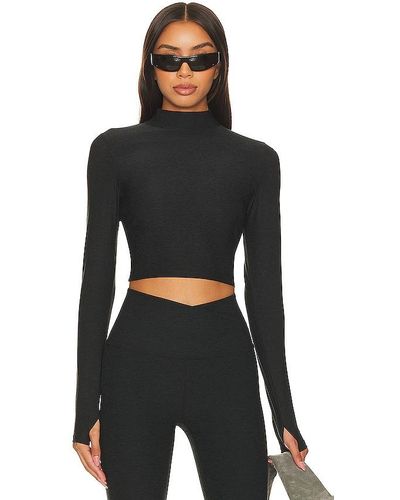 Beyond Yoga Featherweight Moving On Cropped Top - Black