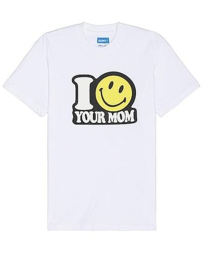Market Smiley Your Mom T-shirt - White