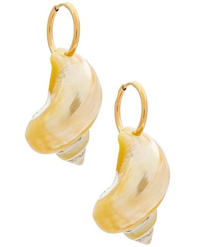 Casa Clara Shell Earrings - Metallic