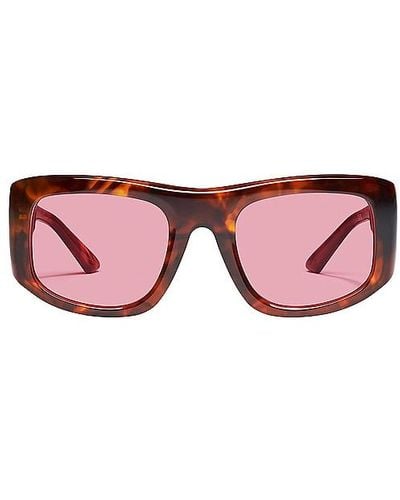 Quay X Guizio Uniform Square Sunglasses - Red