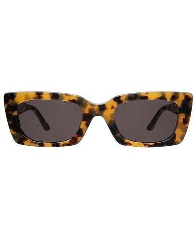 Illesteva Wilson Sunglasses - Brown