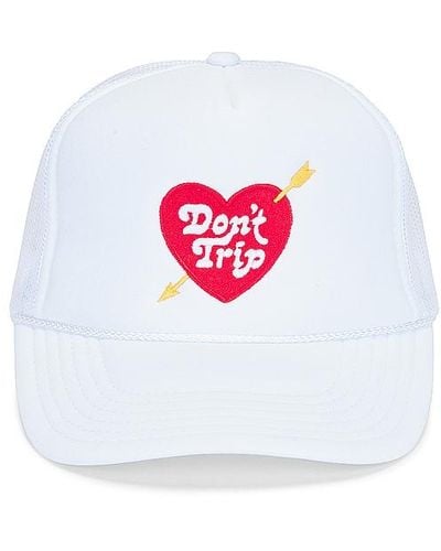 Free & Easy Heart & Arrow Trucker Hat - White