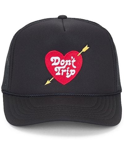 Free & Easy Heart & Arrow Trucker Hat - Black