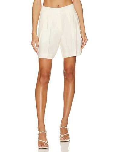 L'academie Carinne Short - White