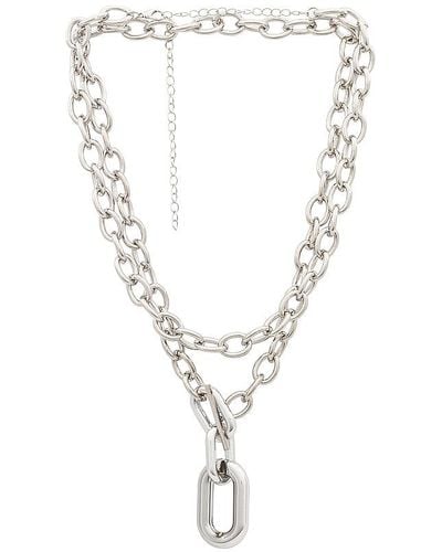 Amber Sceats Large Chain Layered Necklace - Metallic