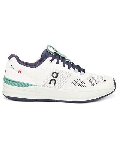 On Shoes The Roger Pro Trainer - White