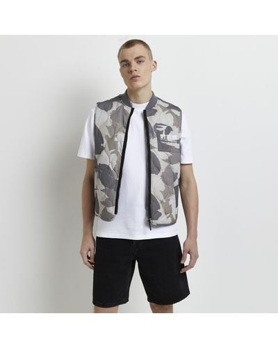 River Island Stone Camo Quilted Gilet - Multicolour