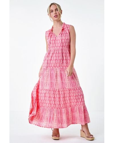 Roman Originals Petite Tie Dye Tiered Midi Dress - Pink