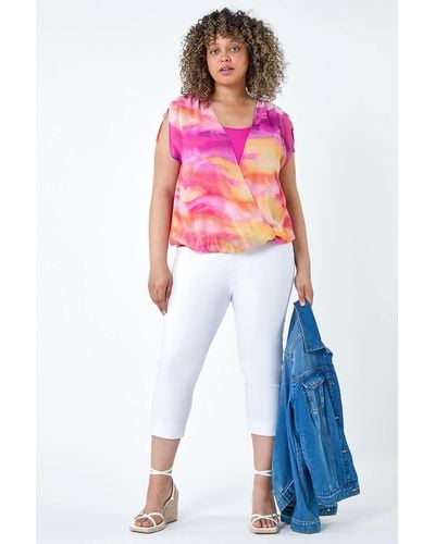 Roman Curve Abstract Overlay Bubble Hem Top - White