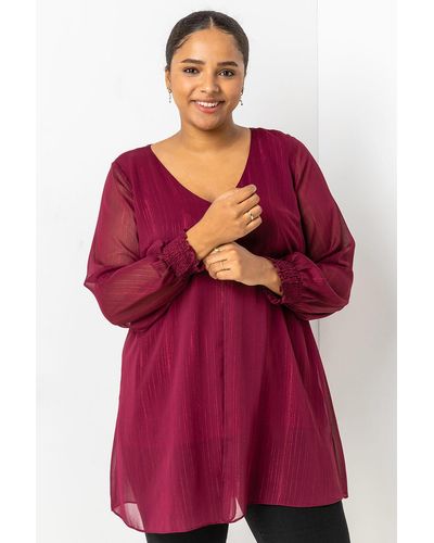 Roman Curve Chiffon Shimmer Split Front Top - Red