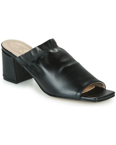 Betty London Mirto Mules / Casual Shoes - Black