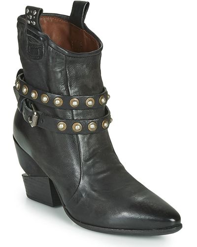 A.s.98 Tinget Buckle Low Ankle Boots - Black