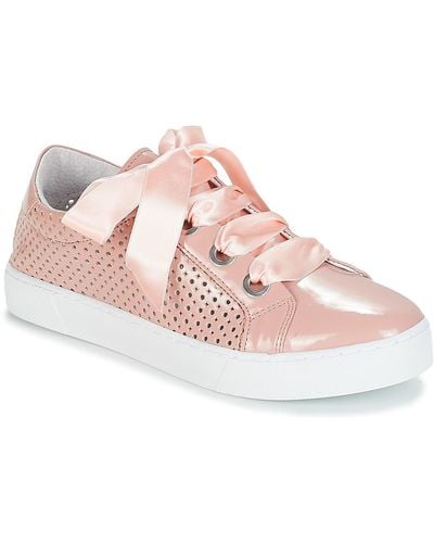 André Best Shoes (trainers) - Pink
