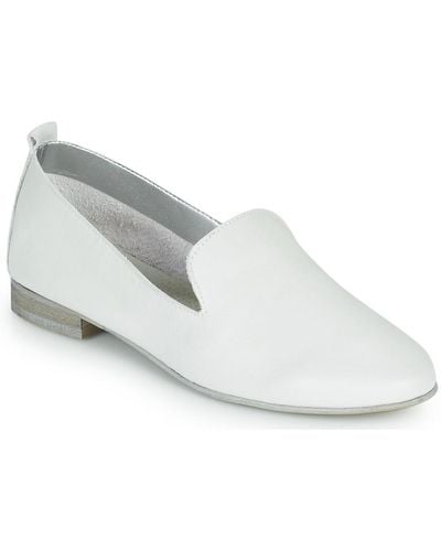 André Romans Loafers / Casual Shoes - White