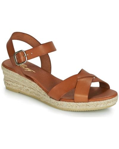 Betty London Espadrilles / Casual Shoes Giorgia - Brown