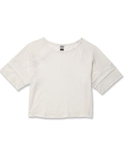 Athletic Propulsion Labs Athletic Propulsion Labs The Perfect Wool Crop Top - White