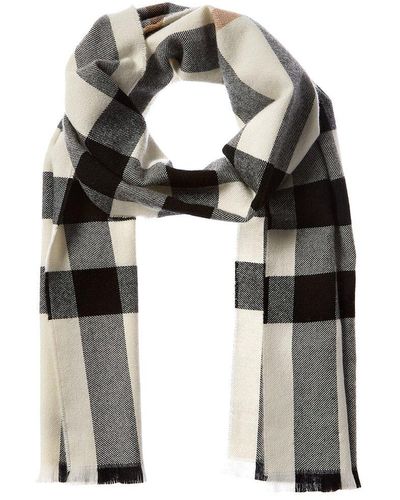 Women's Burberry Scarves and mufflers from $350 | Lyst - Page 33