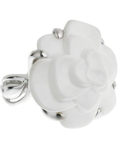 Chanel 18K Camellia Ring (Authentic Pre-Owned) - White