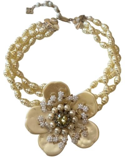 BCBGMAXAZRIA Pearl Flower Necklace - Metallic