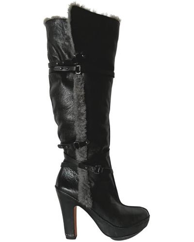 BCBGMAXAZRIA Molly Black Leather Boots With Shearling Lining