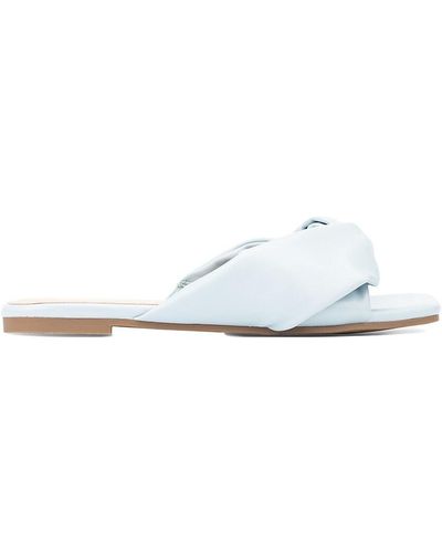 FASHION TO FIGURE Pamela Twist Flat Sandals - White