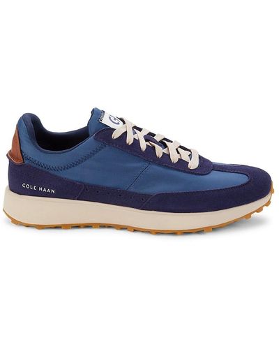 Grand crosscourt hot sale running sneaker