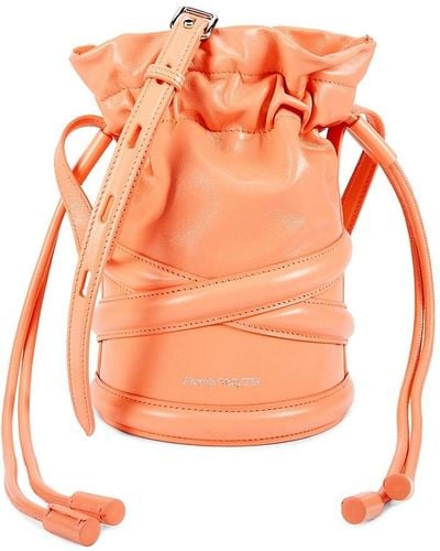 Alexander McQueen Mini The Curve Leather Bucket Bag - Orange