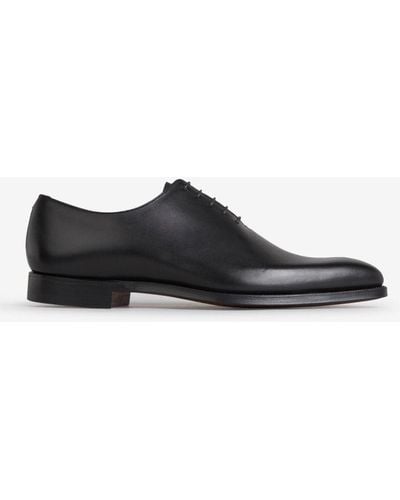 Complete Guide to Tuxedo Shoes and Loafers | The Black Tux