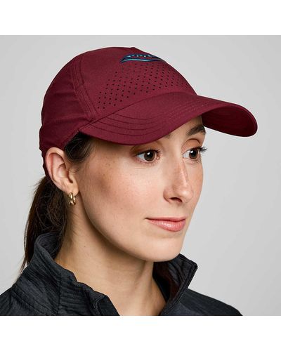 Saucony Outpace Petite Hat - Red