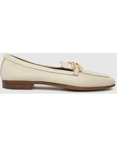 Schuh Lyon Chain Leather Loafer Flat Shoes In - Natural