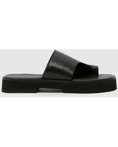 Schuh Tori Chunky Croc Mule Sandals In - Black