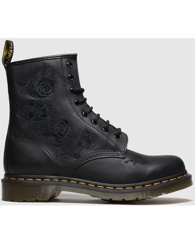 Dr. Martens Dr Martens 1460 Vonda Mono Boots In - Black