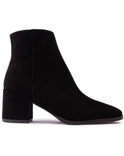 Sole Made In Italy Spritz Block Heel Boots Suede - Black