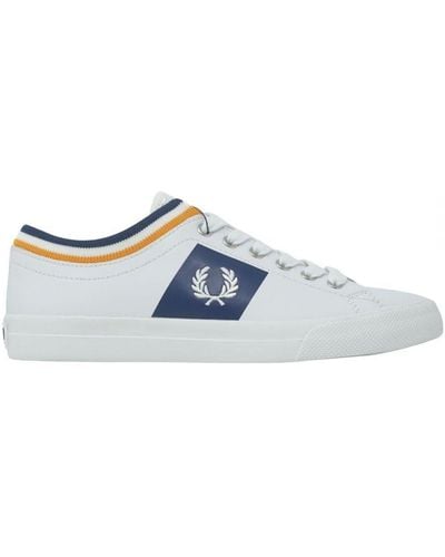 Fred Perry Underspin Tipped Cuff Lederen Witte Sneakers Voor - Blauw
