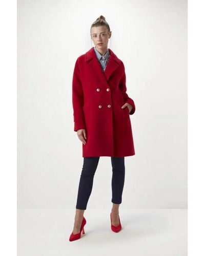 GUSTO Coat With Buttons - Red