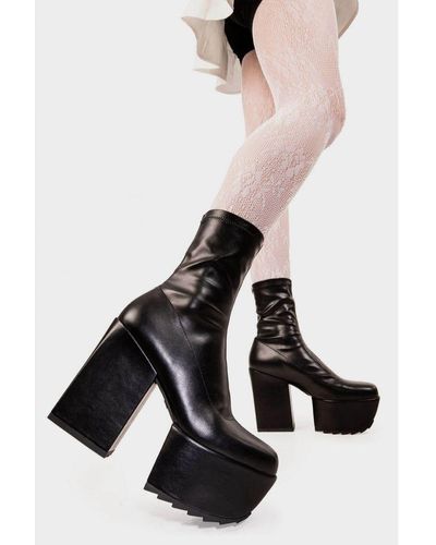 LAMODA Ankle Boots Pretty Please Round Toe Platform Heels With Zipper - White